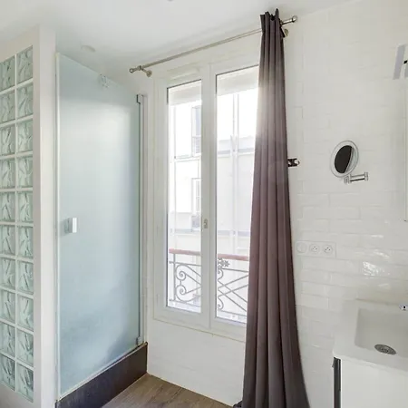 Appartement Bnbnova - Eiffel Tower & Invalides - 1br