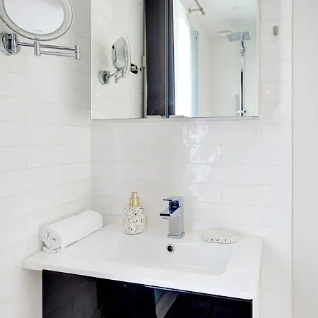 Bnbnova - Eiffel Tower & Invalides - 1br