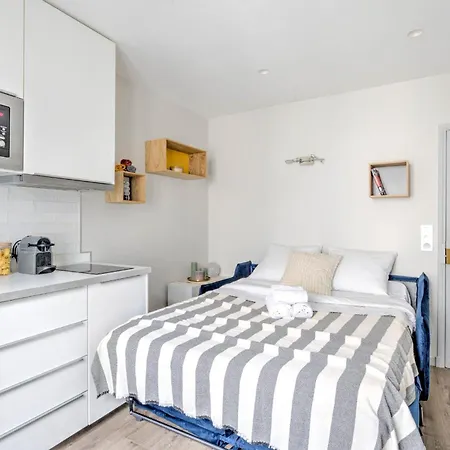 Bnbnova - Eiffel Tower & Invalides - 1br Apartmán *